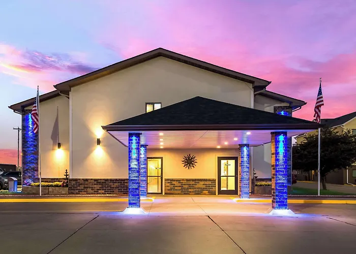 Inn Quality Near Us Highway 34 And I-74 Galesburg